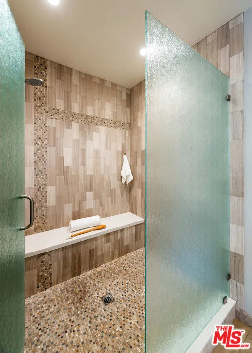 29402 Deerview Court Agoura Hills, CA 91301