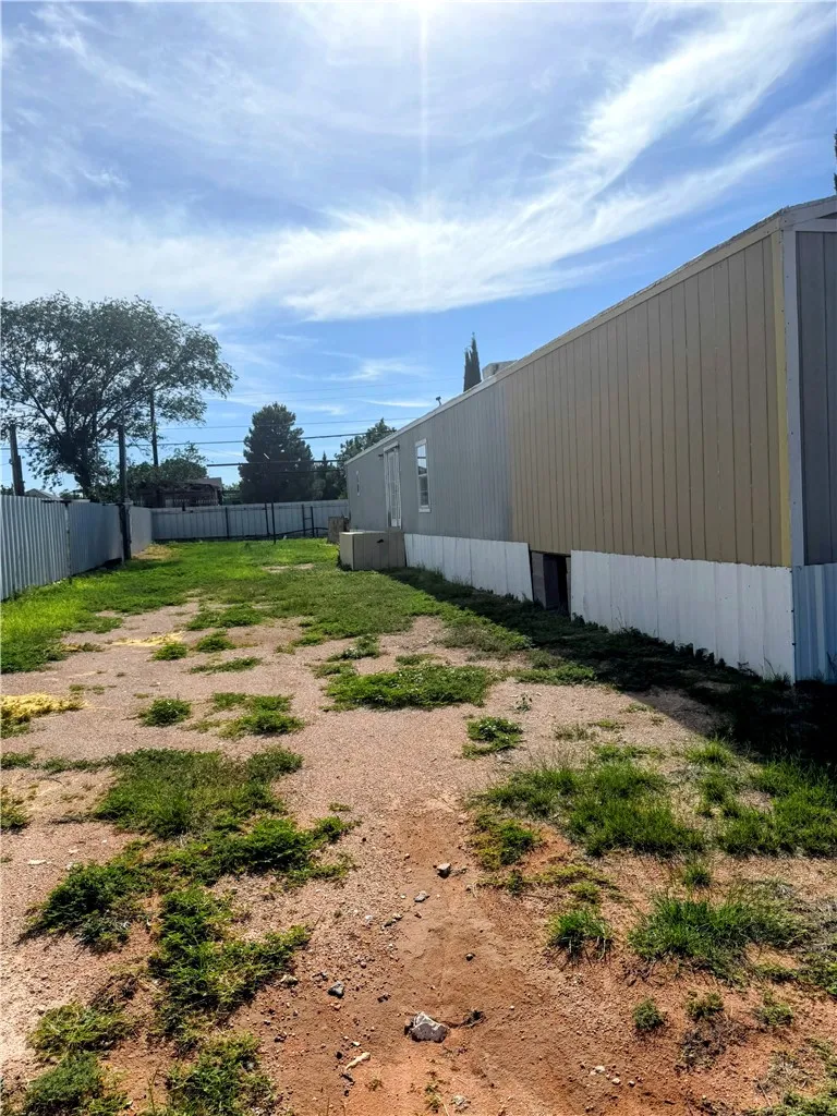 801 SW AVE A Andrews, TX 79714