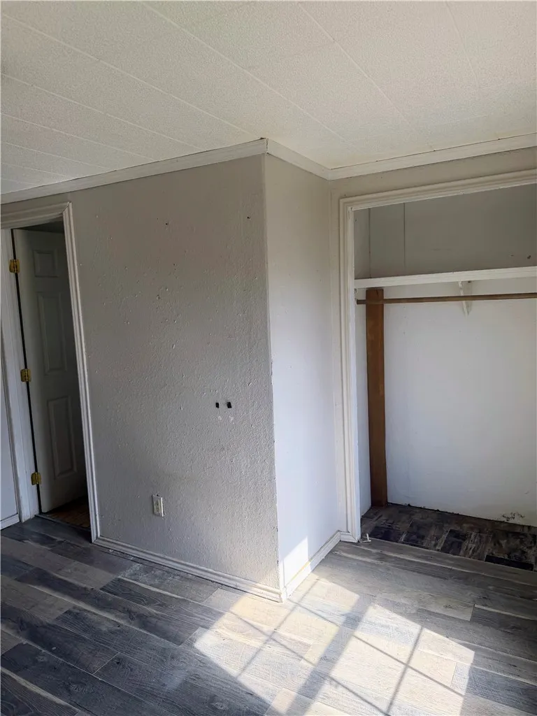 801 SW AVE A Andrews, TX 79714