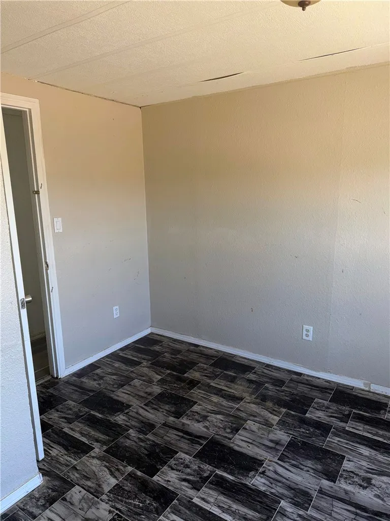 801 SW AVE A Andrews, TX 79714
