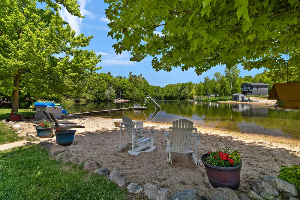 8662 W Edgewood Road Mears, MI 49436