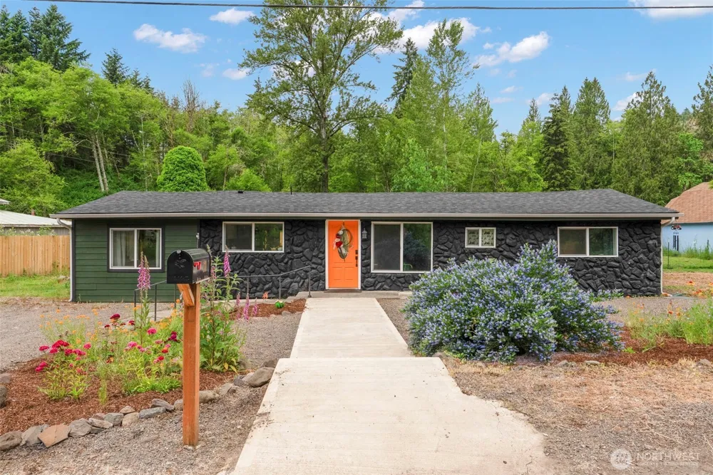 131 McGeary Road Kelso, WA 98626