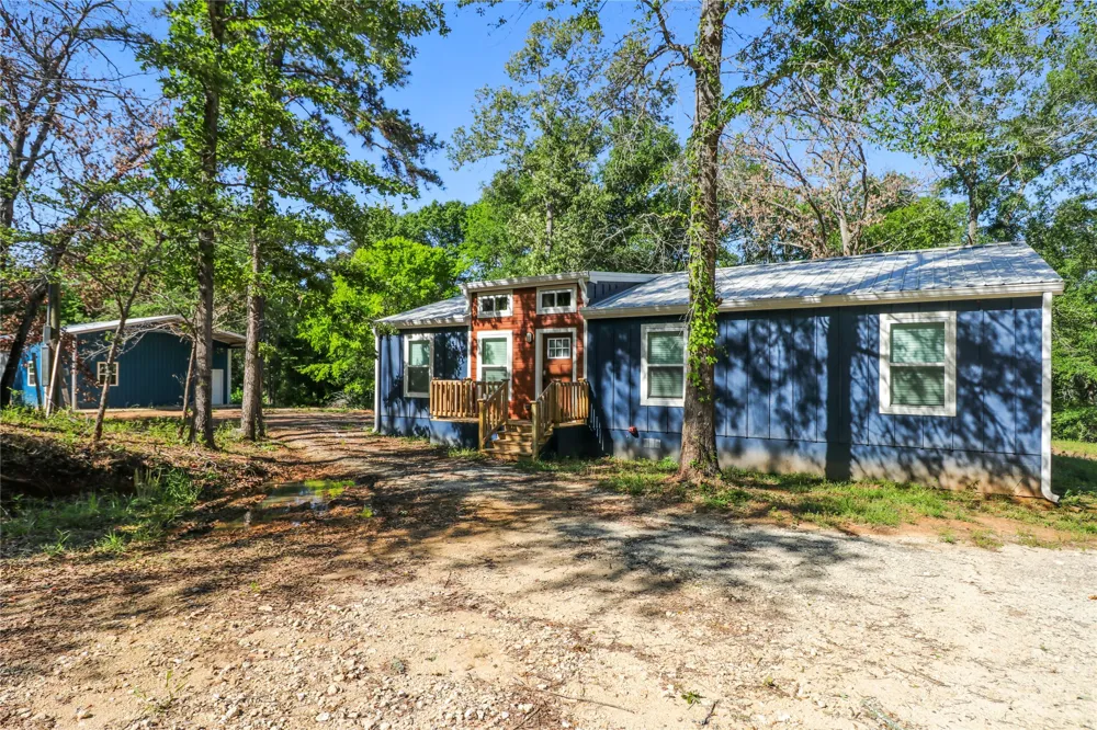 351 Private Road 6294 Palestine, TX 75801