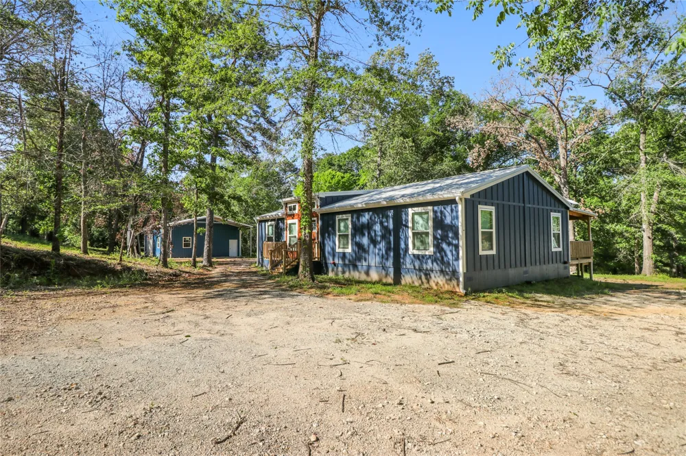 351 Private Road 6294 Palestine, TX 75801