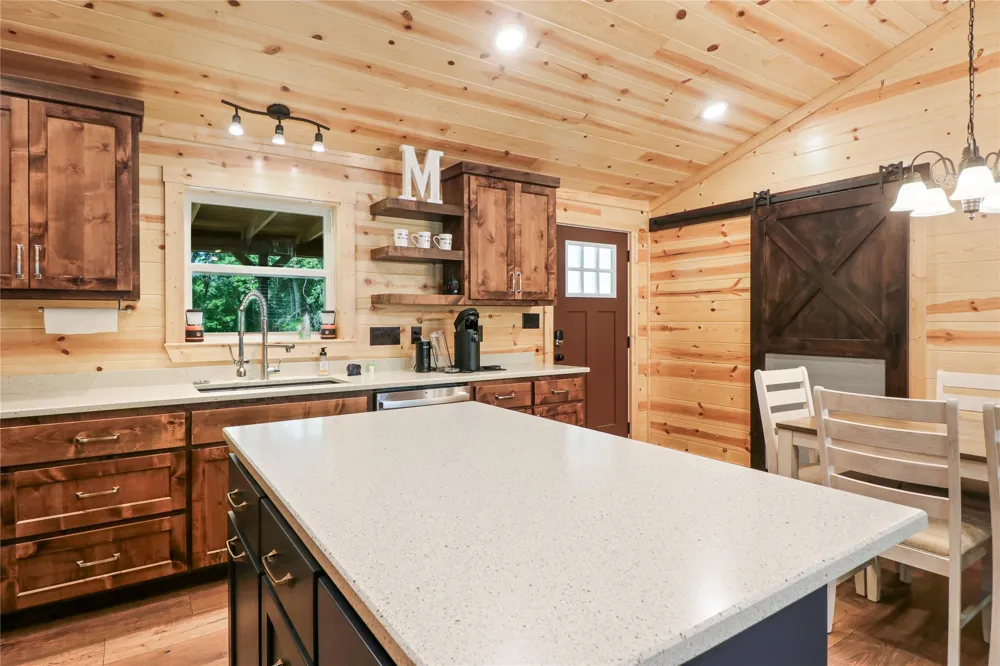 351 Private Road 6294 Palestine, TX 75801