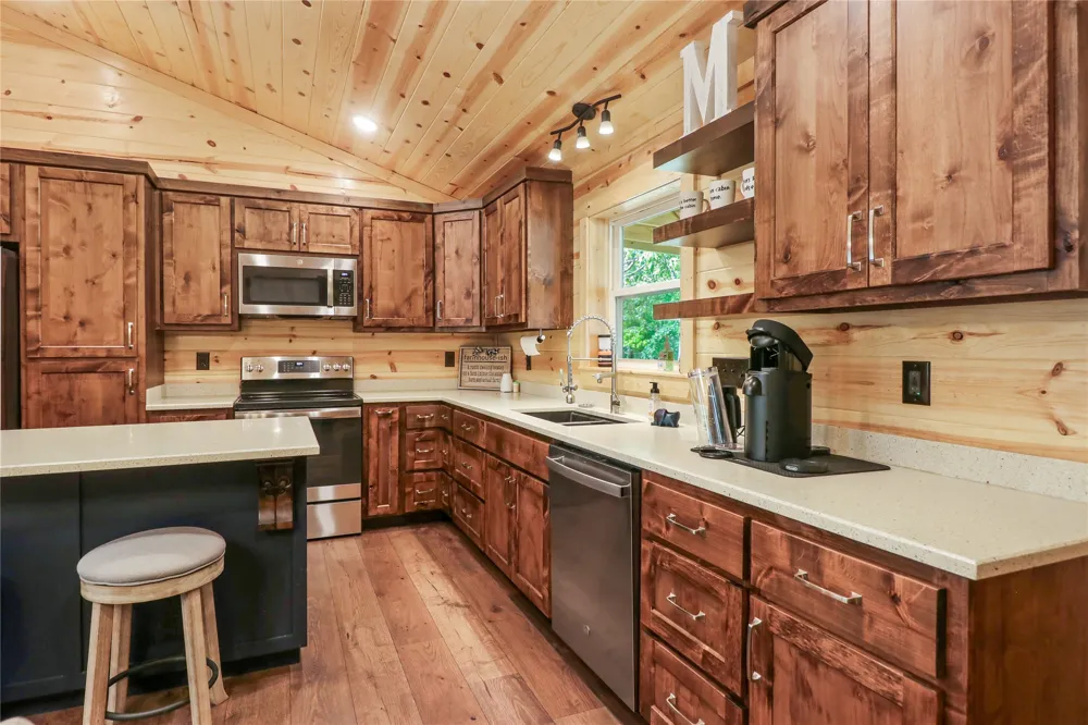351 Private Road 6294 Palestine, TX 75801