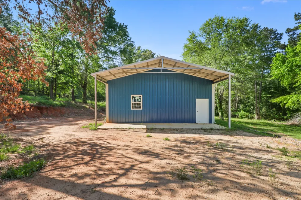 351 Private Road 6294 Palestine, TX 75801