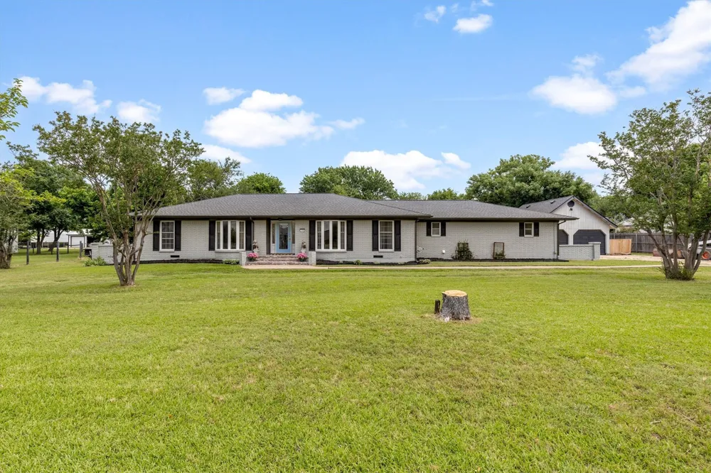 216 Meadowlark Lane Wylie, TX 75098