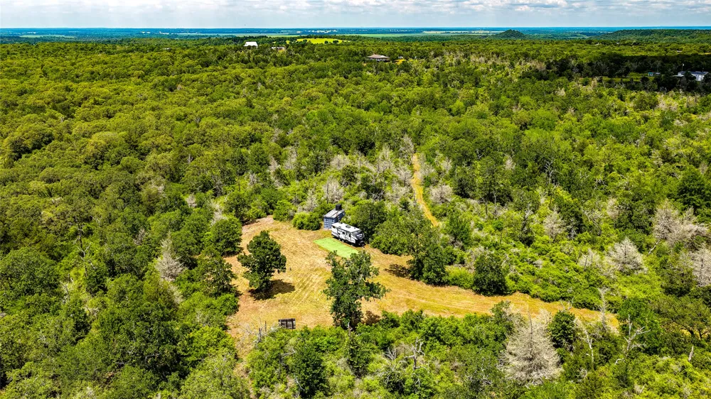 1470 22 Hills Road Gause, TX 77857