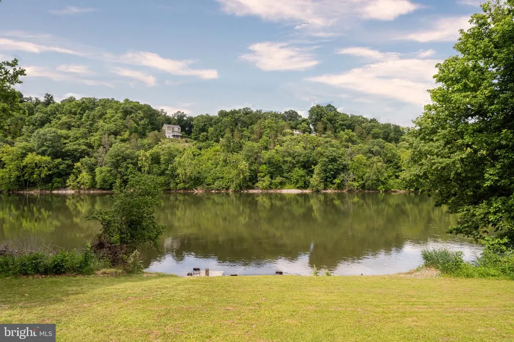 123 BEACH DRIVE Front Royal, VA 22630