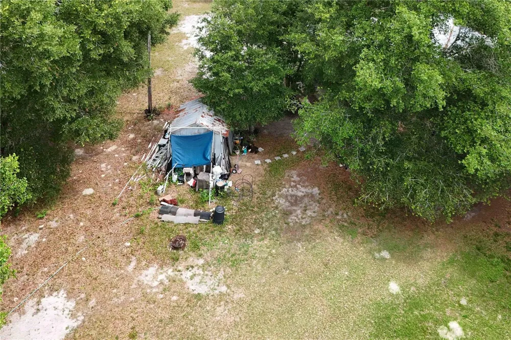 5501 CEMETERY & SADLER ROADS Mount Dora, FL 32757