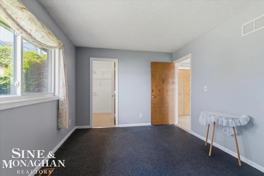 1715 River Road St Clair Township, MI 48079