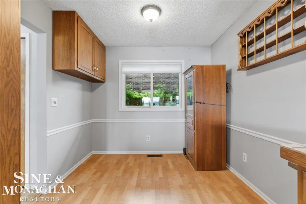 1715 River Road St Clair Township, MI 48079