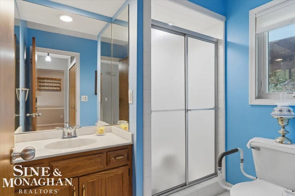 1715 River Road St Clair Township, MI 48079
