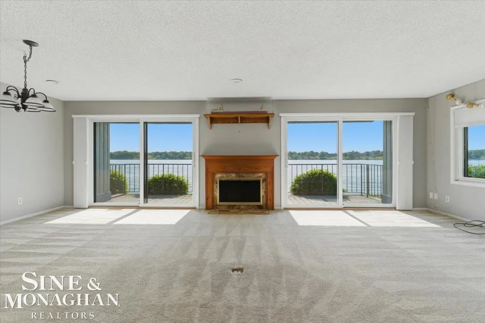 1715 River Road St Clair Township, MI 48079