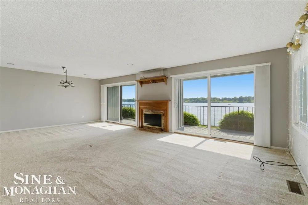 1715 River Road St Clair Township, MI 48079