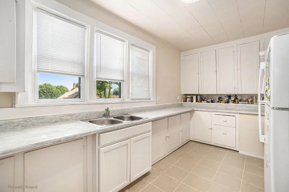 602 Fifth Street Ludington City, MI 49431