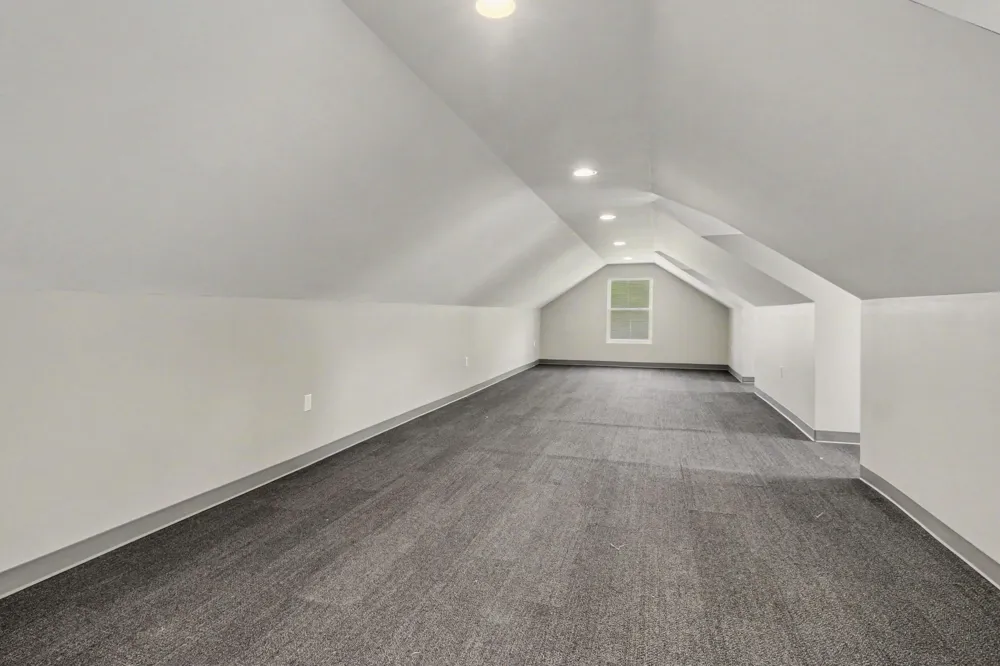 5875 Pinecrest Estates Drive Salem Township, MI 48105