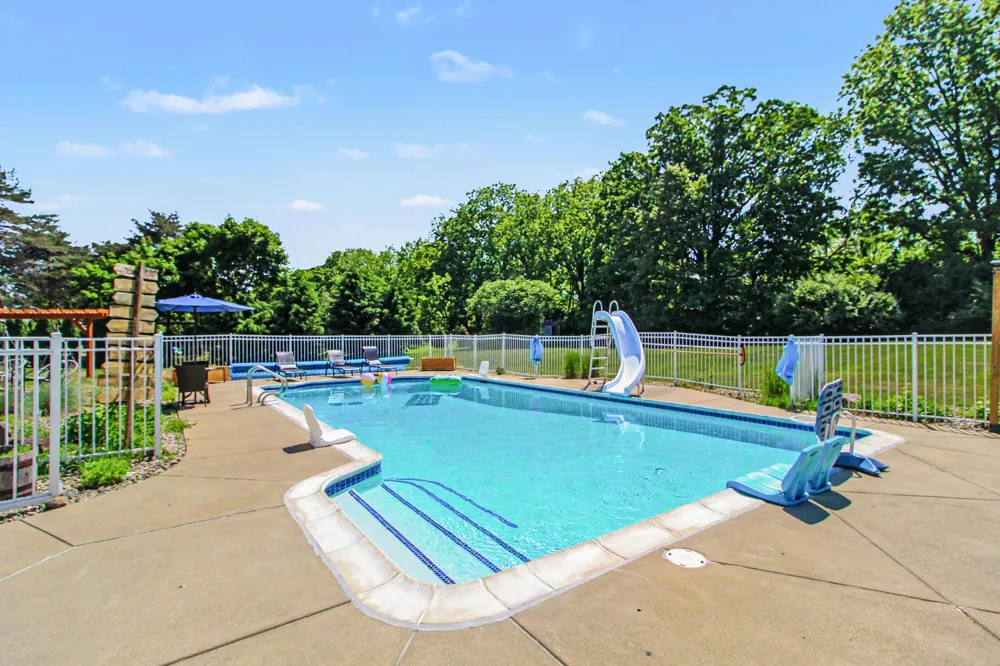 5875 Pinecrest Estates Drive Salem Township, MI 48105