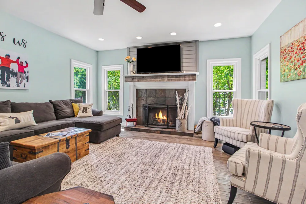 5875 Pinecrest Estates Drive Salem Township, MI 48105