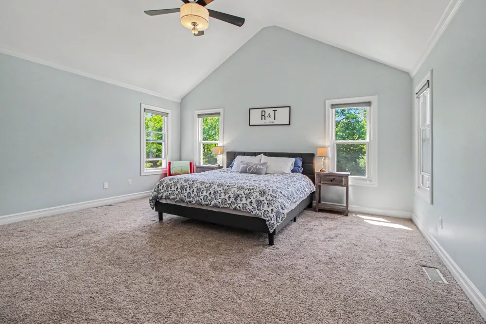 5875 Pinecrest Estates Drive Salem Township, MI 48105
