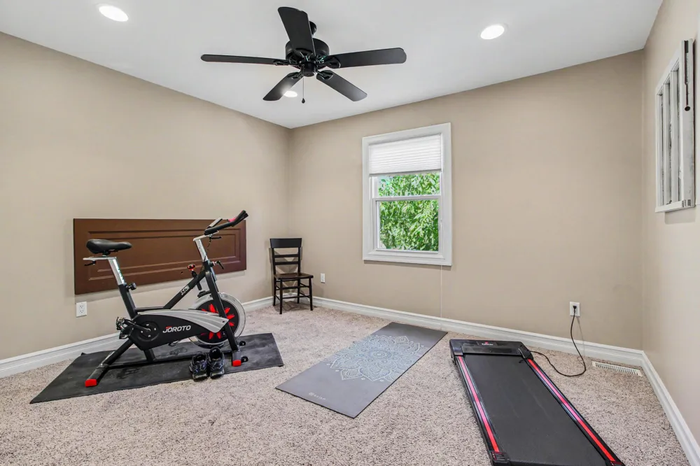 5875 Pinecrest Estates Drive Salem Township, MI 48105