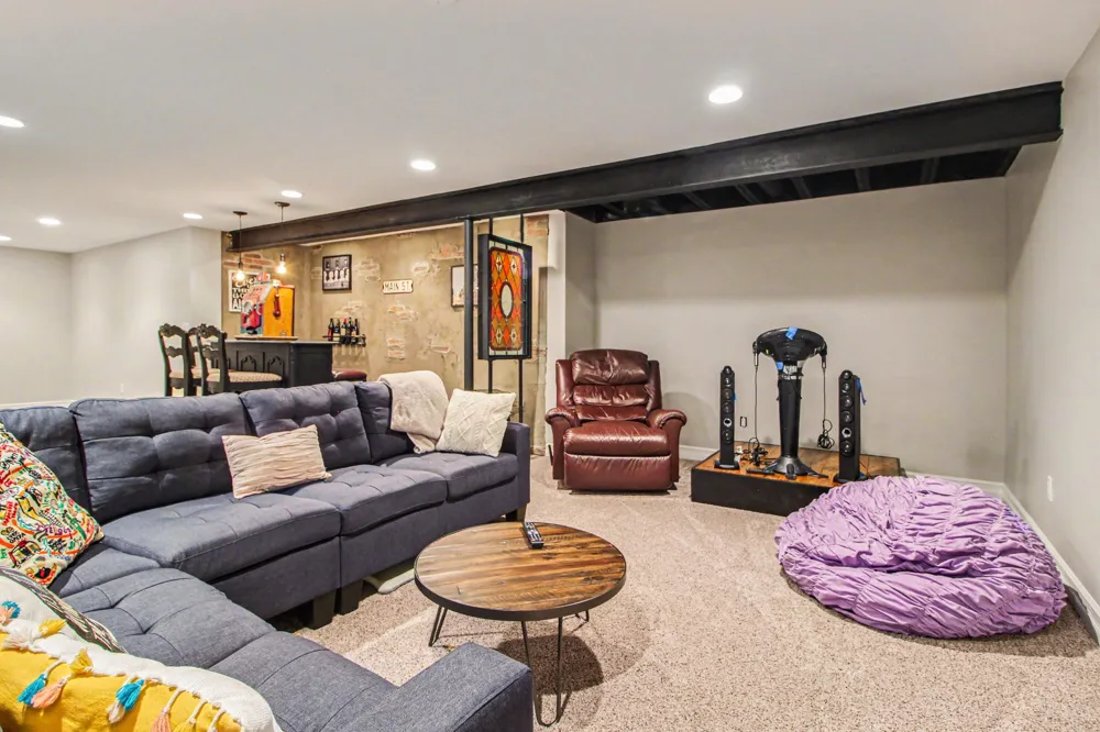 5875 Pinecrest Estates Drive Salem Township, MI 48105