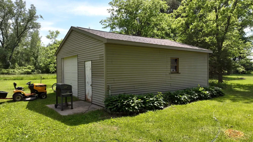 22359 Gratiot Road Merrill Village, MI 48637