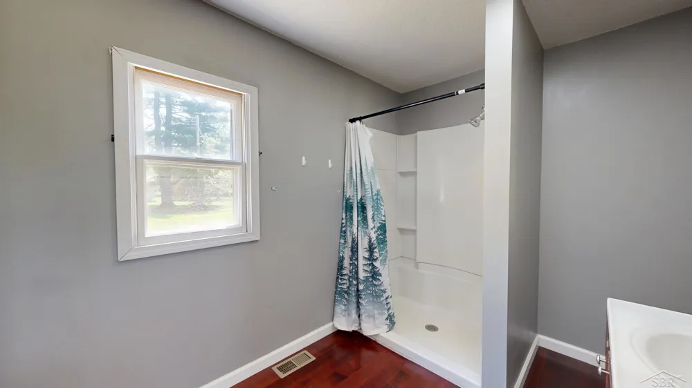 22359 Gratiot Road Merrill Village, MI 48637