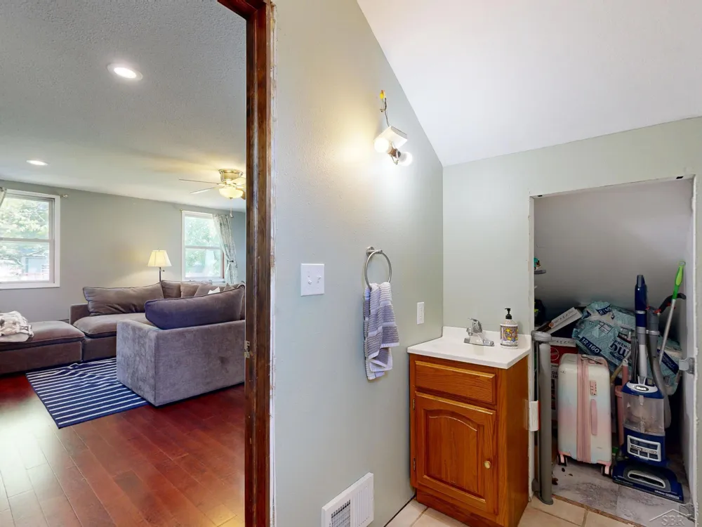 22359 Gratiot Road Merrill Village, MI 48637