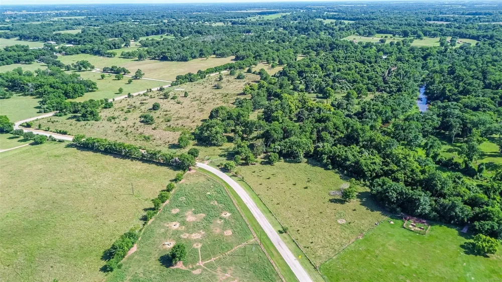 2511 Hartwell Road Pattison, TX 77423