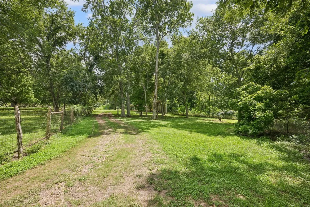 2511 Hartwell Road Pattison, TX 77423