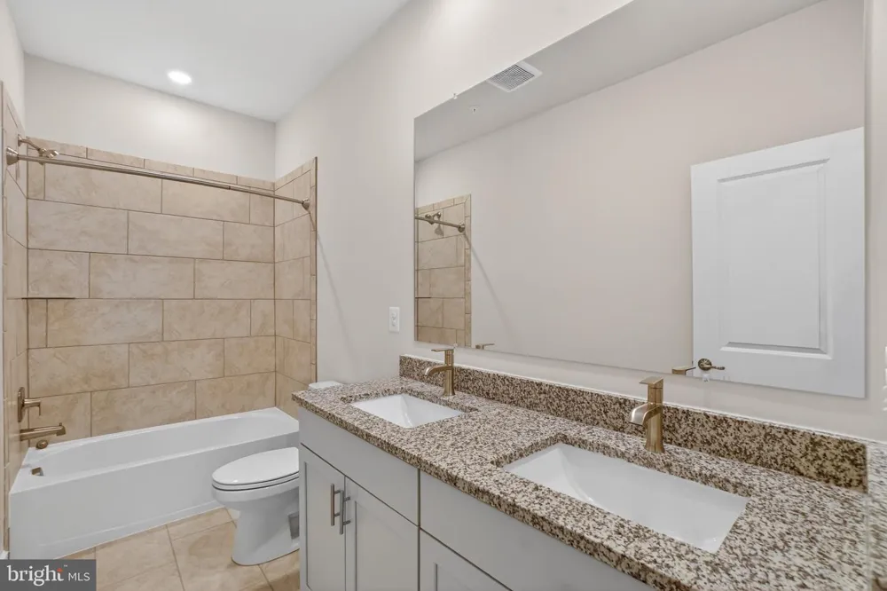 505 WILLOWSHIRE STREET Middle River, MD 21220