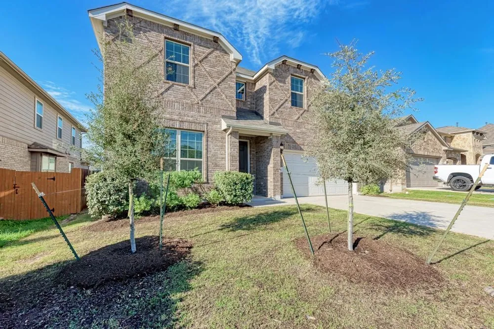 284 Everglade Drive Buda, TX 78610