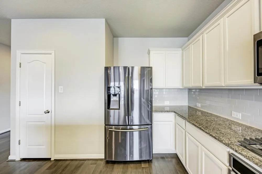 284 Everglade Drive Buda, TX 78610