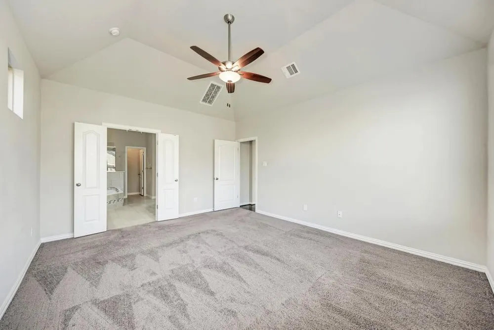 284 Everglade Drive Buda, TX 78610