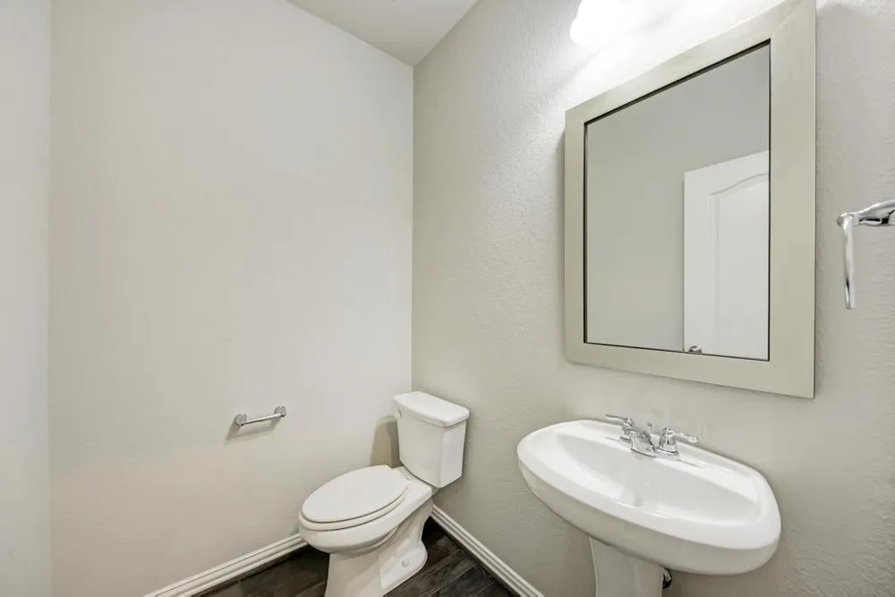 284 Everglade Drive Buda, TX 78610