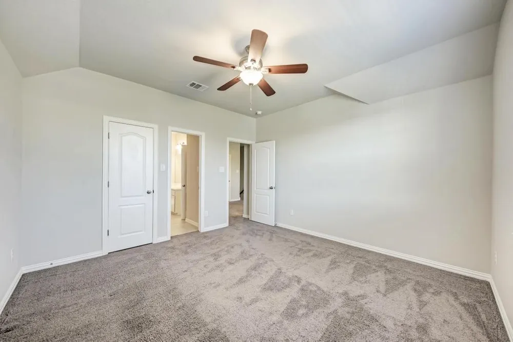 284 Everglade Drive Buda, TX 78610