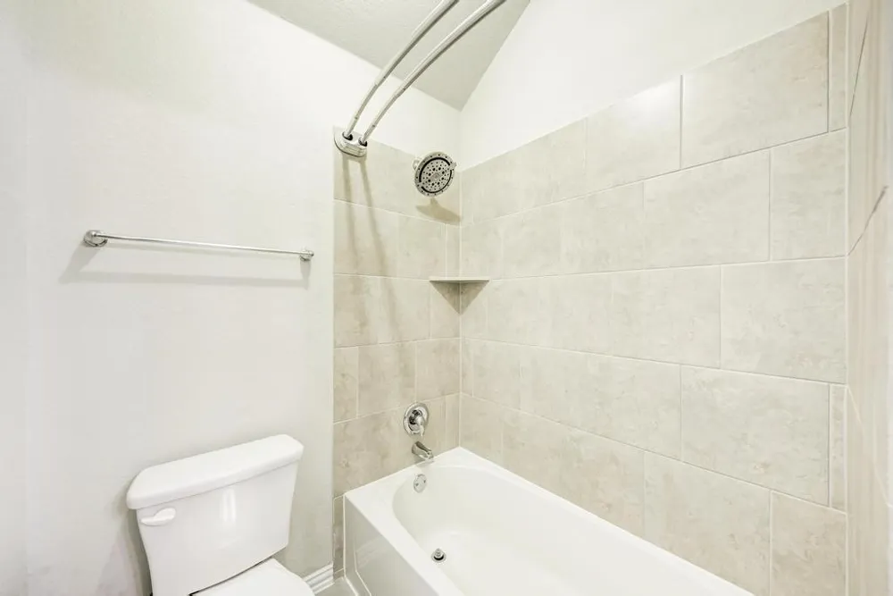 284 Everglade Drive Buda, TX 78610