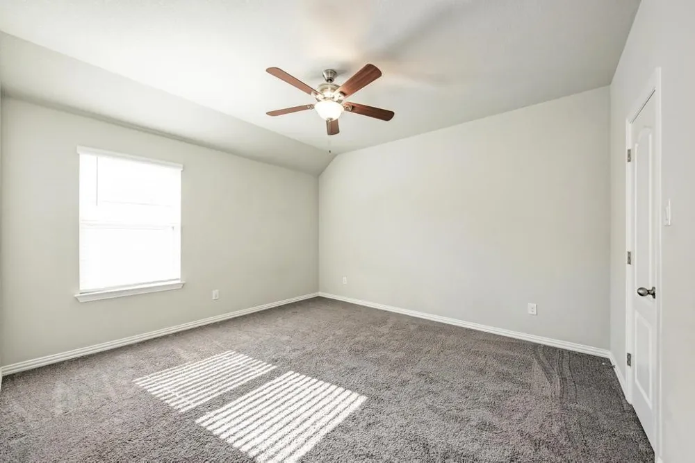 284 Everglade Drive Buda, TX 78610