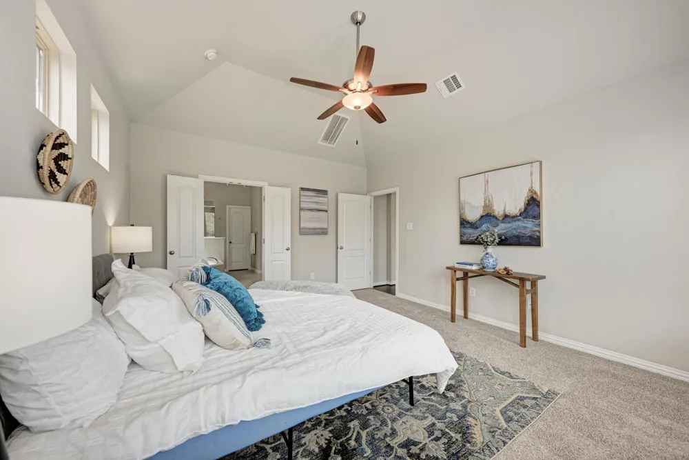 284 Everglade Drive Buda, TX 78610