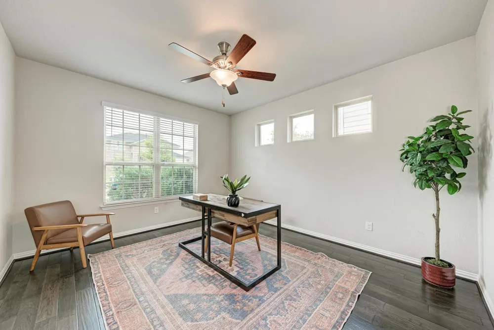 284 Everglade Drive Buda, TX 78610