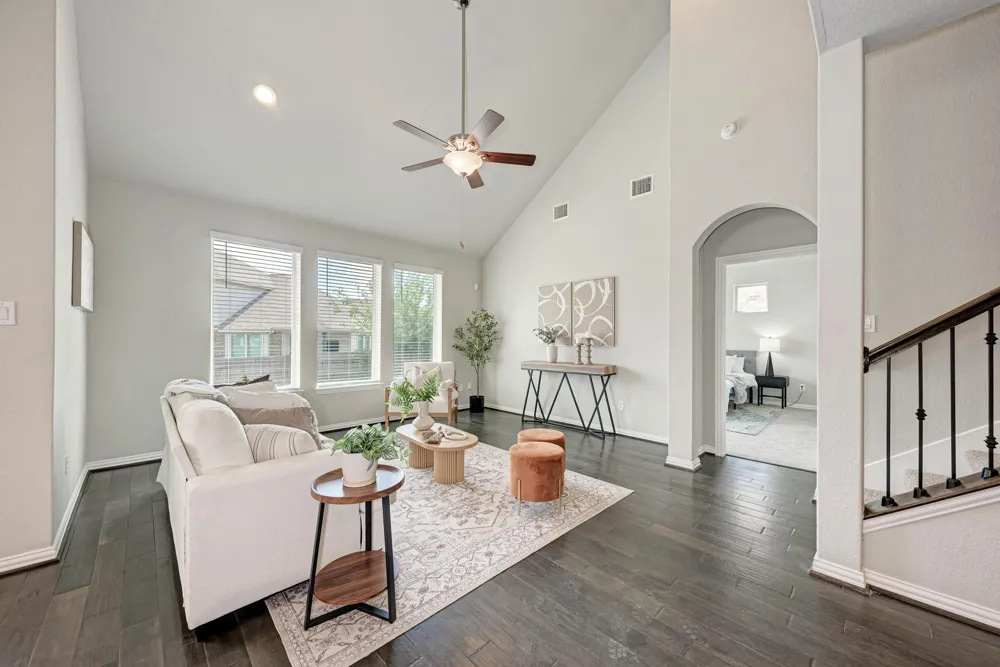 284 Everglade Drive Buda, TX 78610