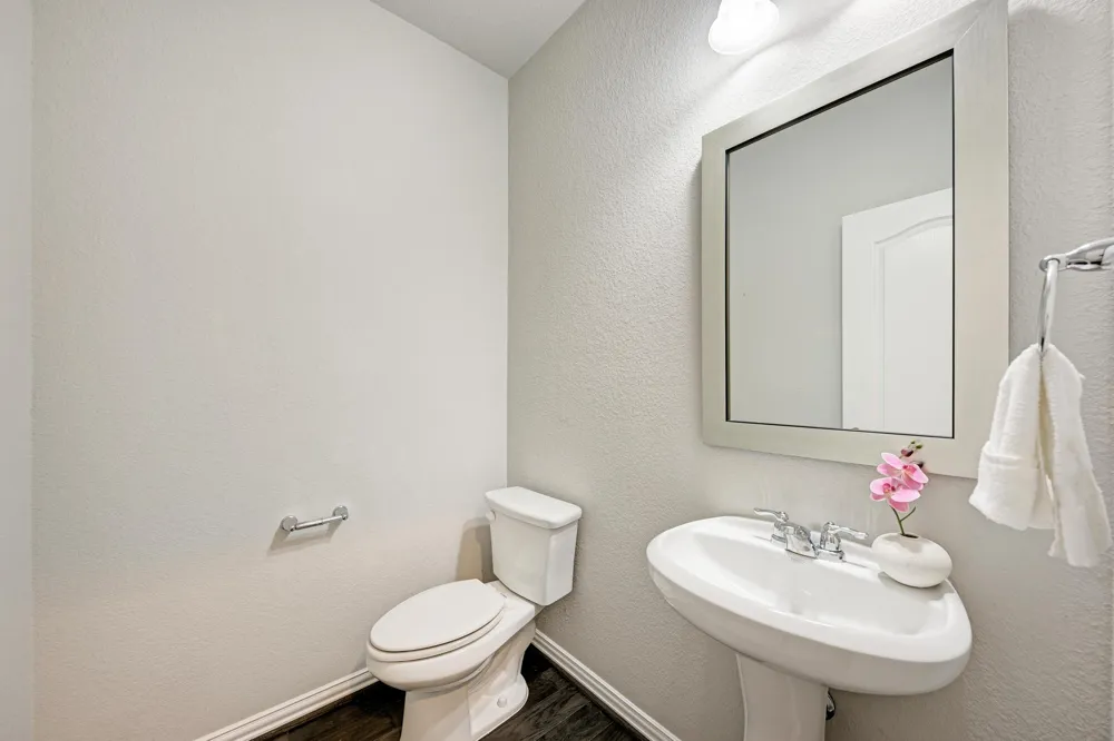 284 Everglade Drive Buda, TX 78610