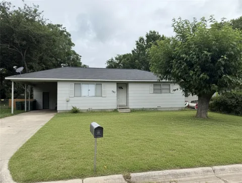 703 Walter Road