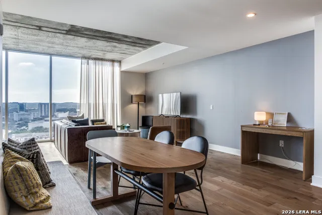 48 EAST AVE #1810 Austin, TX 78701