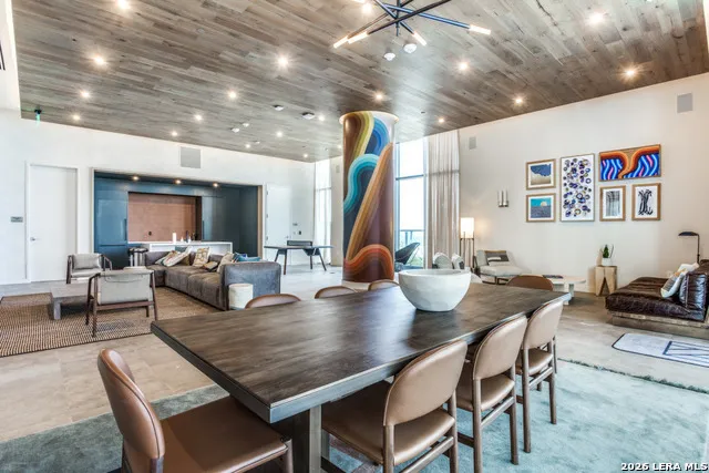 48 EAST AVE #1810 Austin, TX 78701