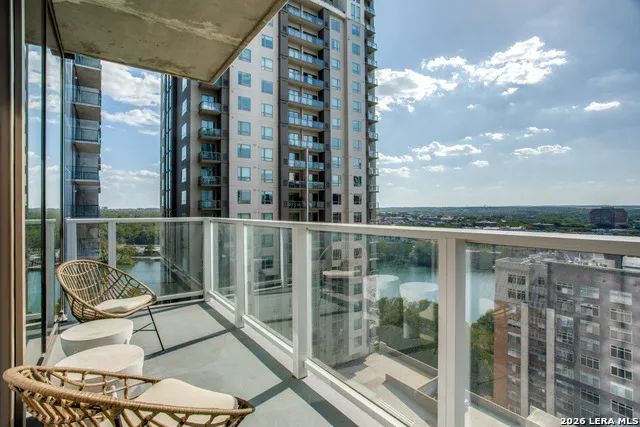 48 EAST AVE #1810 Austin, TX 78701