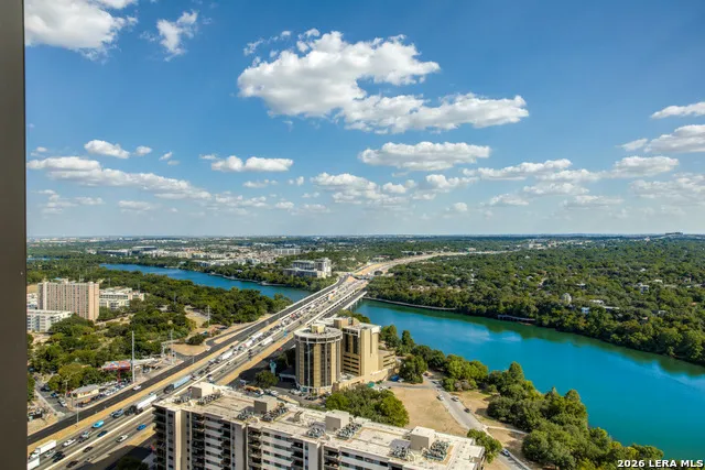 48 EAST AVE #1810 Austin, TX 78701