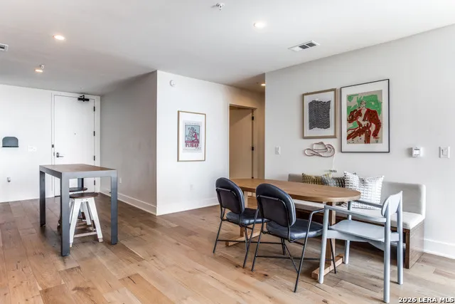 48 EAST AVE #1810 Austin, TX 78701